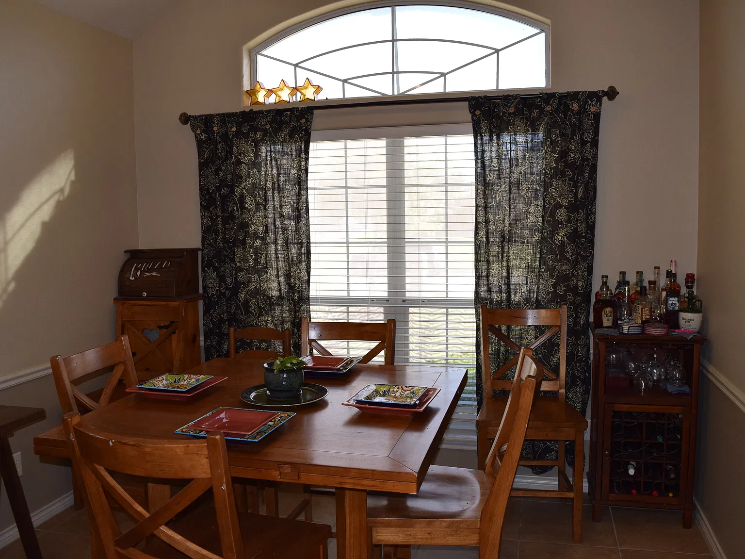 3 bed, 1574 sqft, $2,000 — Photo 3