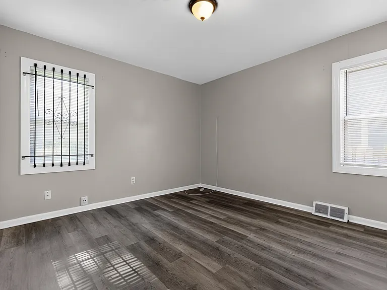 6370 Brace St — Photo 4