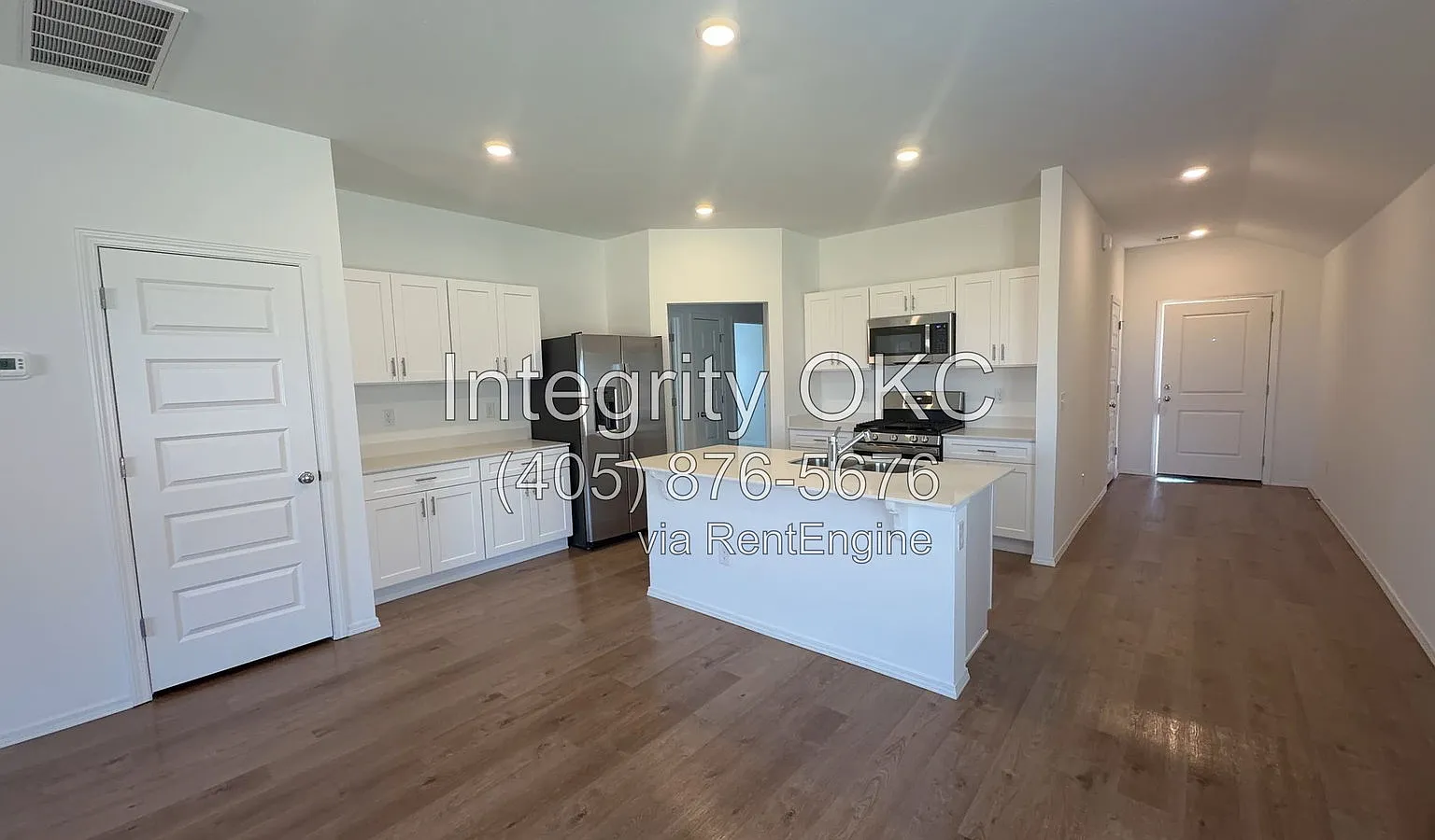 3 bed, 2.0 bath, 1402 sqft, $1,690 — Photo 4