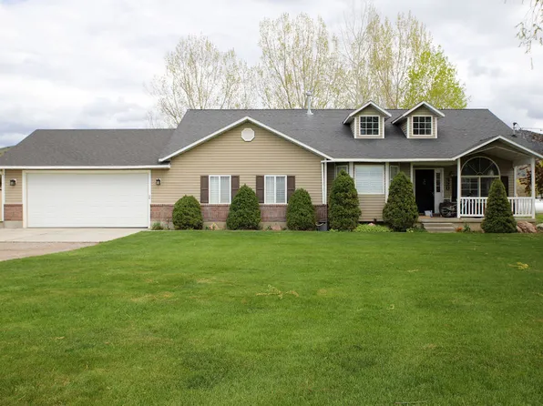 320 S 100 W, Malad City, ID 83252