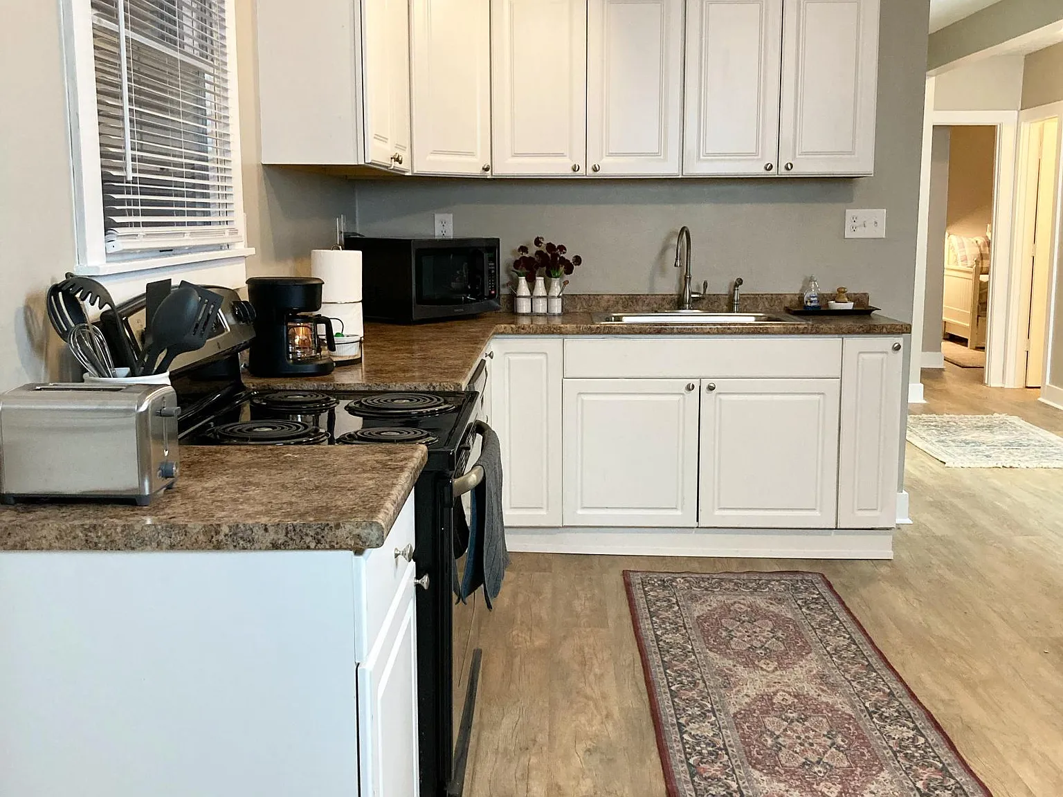 2 bed, 1.5 bath, 1200 sqft, $1,750 — Photo 2