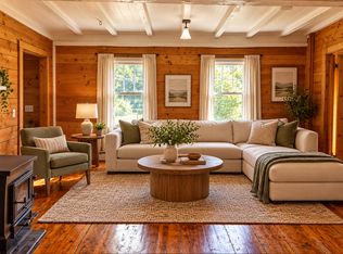 33 Carmichael Ln, Charlestown, RI 02813