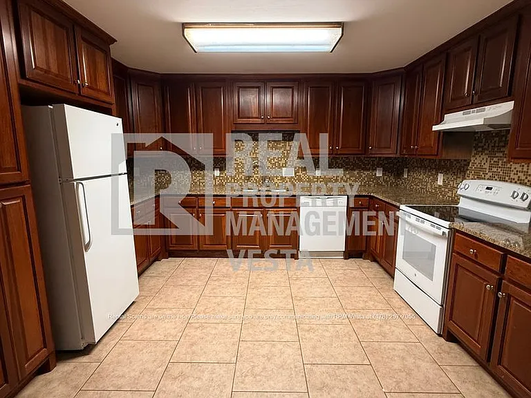 5116 Pineridge Dr — Photo 15