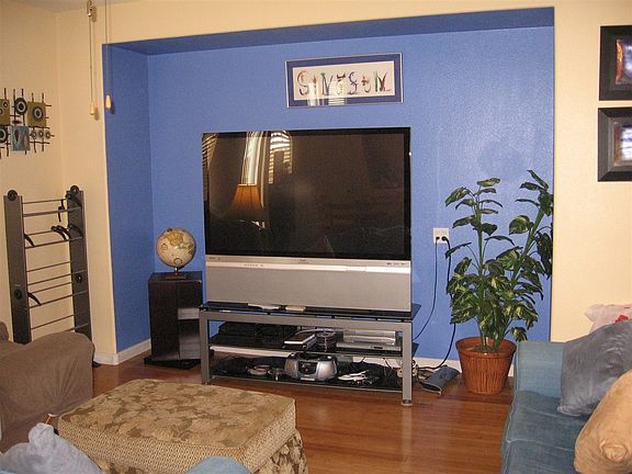 4th image of 1239 Seahill Ct