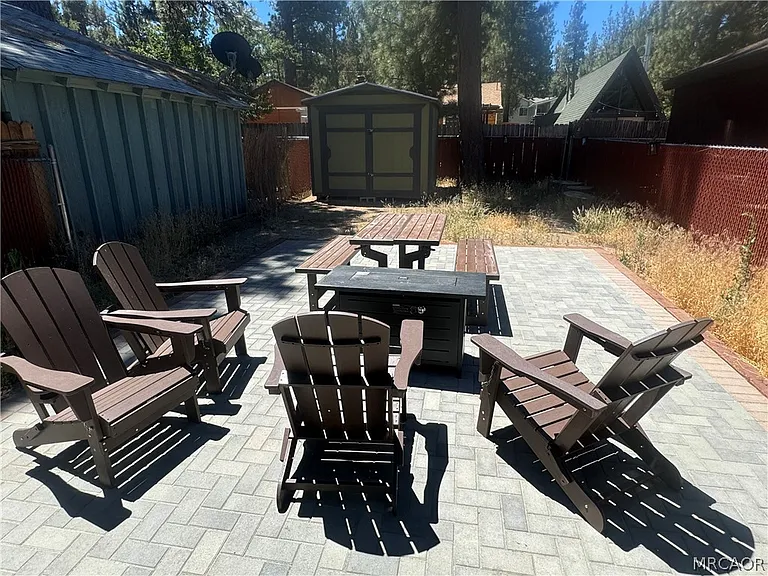 208 E Mountain View Blvd — Photo 13