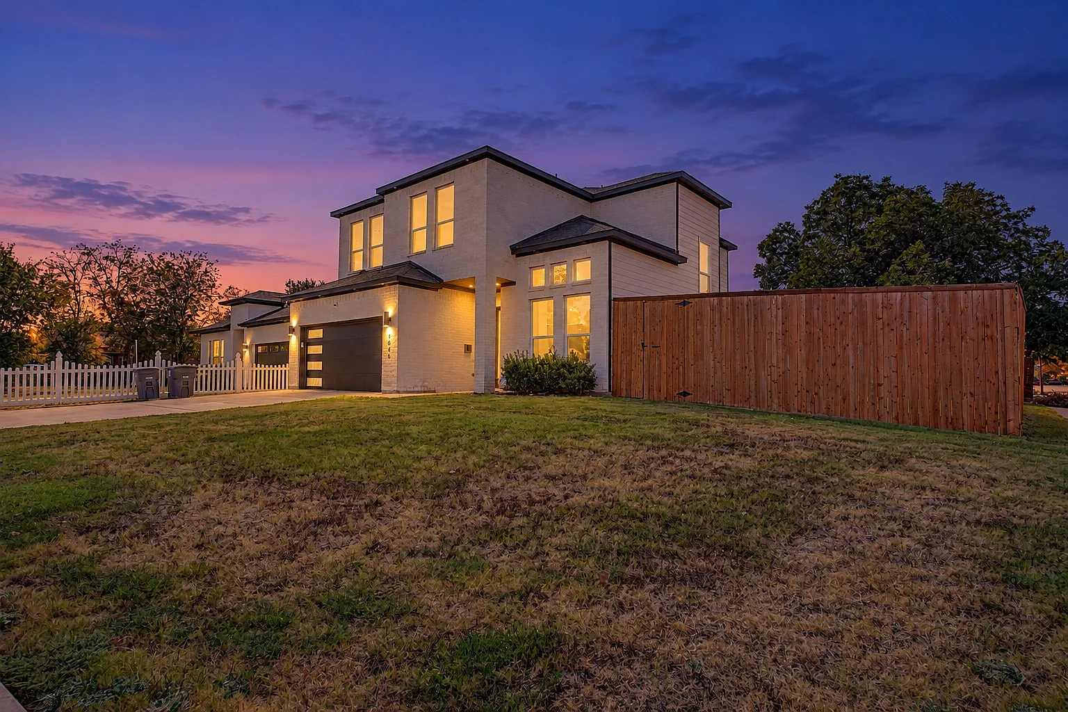4 bed, 2765 sqft, $4,595 — Photo 1