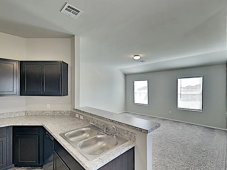 10000 Ruger Rd — Photo 5