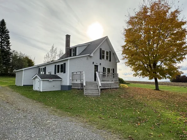 1546 Main Street, Mapleton, ME 04757