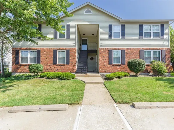 118 Country Trace Ct Unit C, Saint Charles, MO 63304