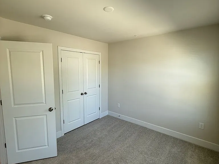 2108 Winterberry Ln — Photo 16
