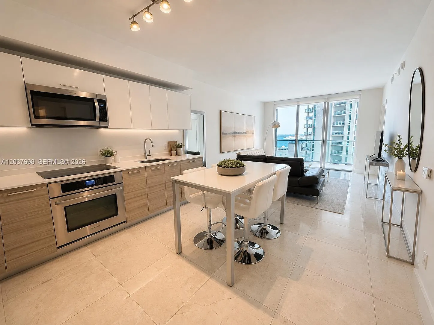 Brickellhouse Condo — Photo 4