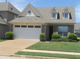 1015 Belfiore Ln, Cordova, TN 38018