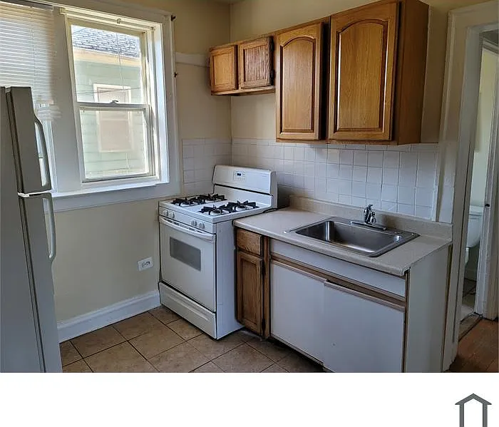 2 bed, 1100 sqft, $1,250 — Photo 4