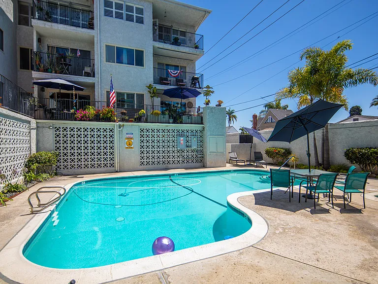 Community pool