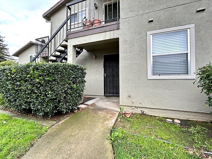 1st image of 125 Luna Grande Cir Unit 153