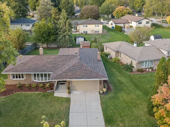 418 Ridgeview St, Downers Grove, IL 60516