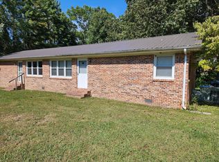424 Meadow Ln, Manchester, TN 37355