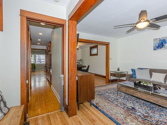 3rd image of 632 S Harvey Ave