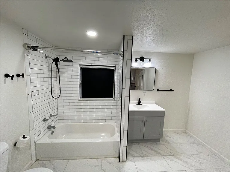 6701 Eagle Pass St #3 — Photo 4