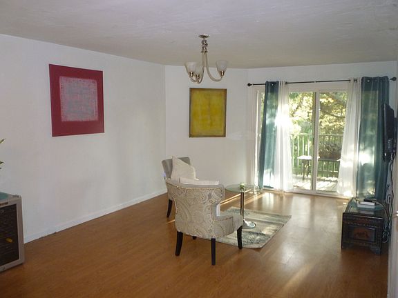 3rd image of 381 Half Moon Ln APT 311