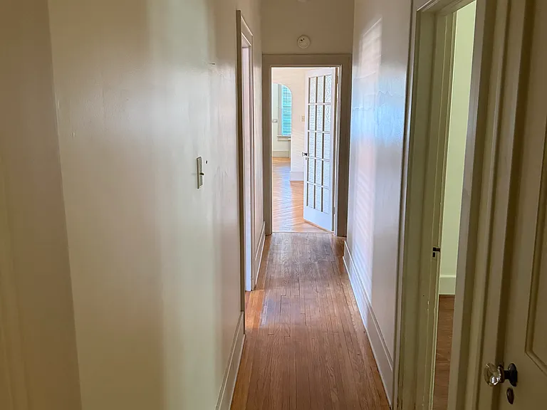 41 E Sunbury St — Photo 15