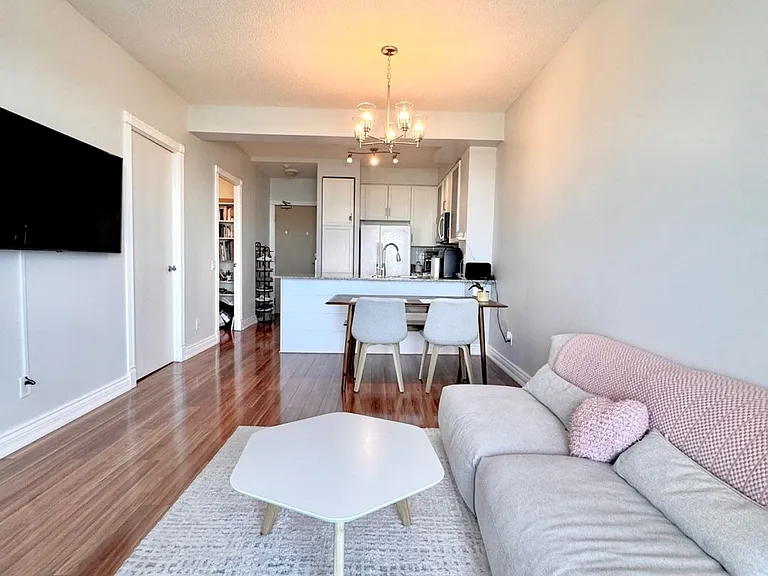 60 Byng Ave #2307 — Photo 15