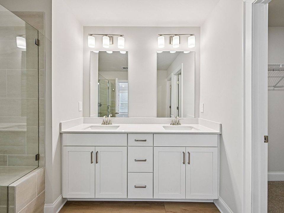 The Jordan floorplan with the Relaxed Transitional Linen interior package.