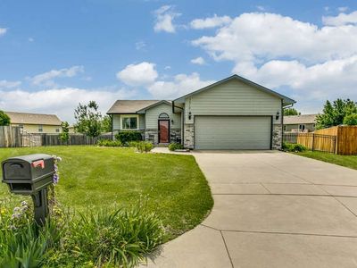 1519 E Village Estates Dr, Wichita, KS, 67219