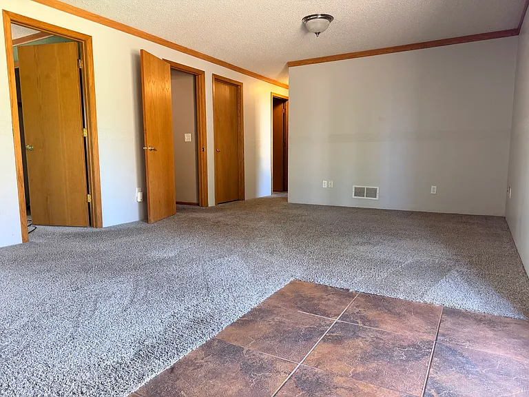 5785 Yucca Ln N — Photo 9