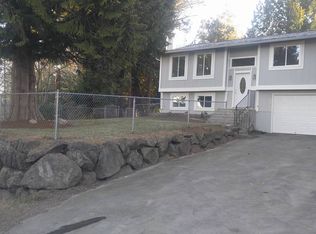 3195 NE 72nd St, Bremerton, WA 98311