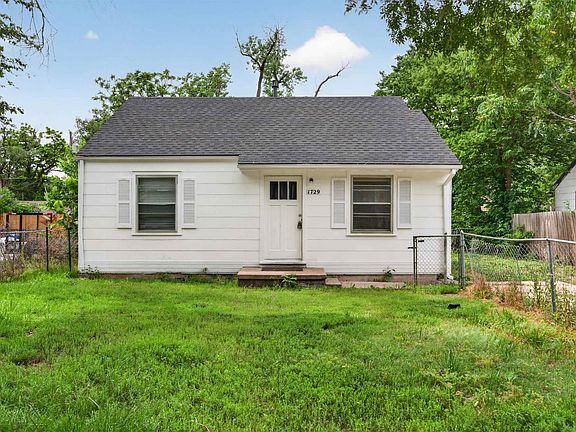2nd image of 1729 E Looman St