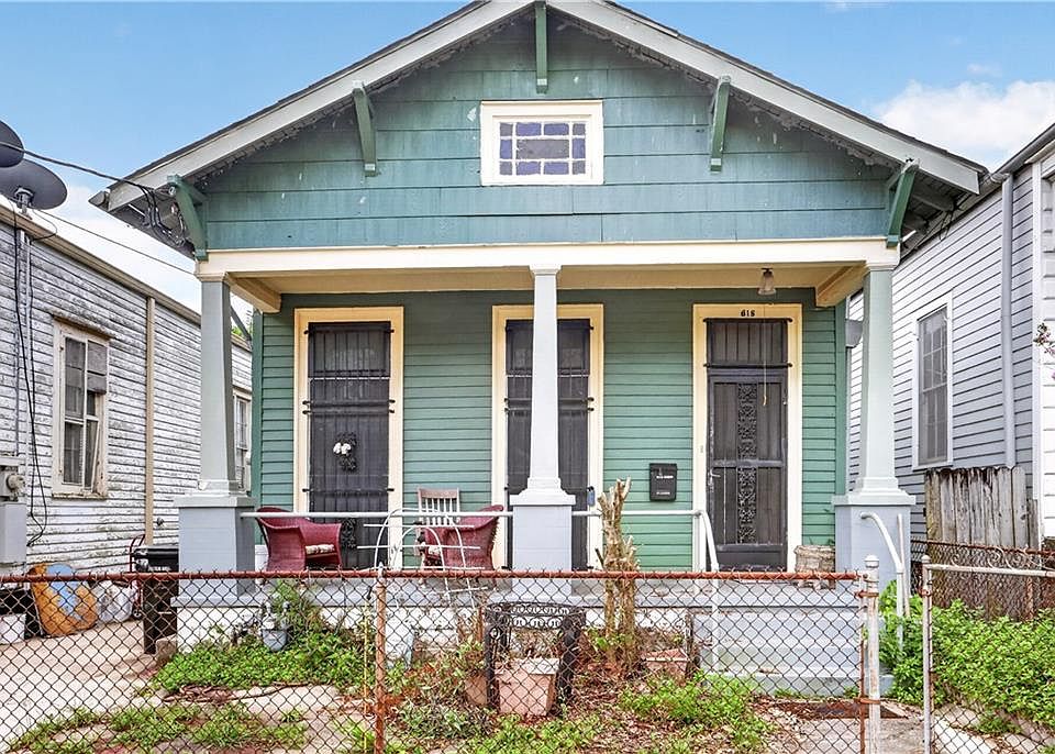 1st image of 616 2nd St