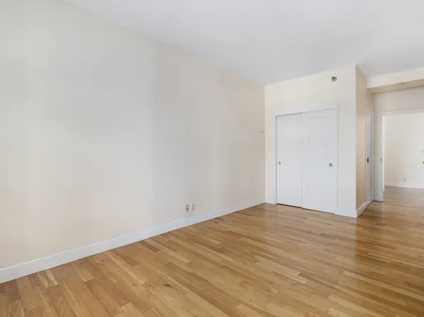 3536 Cambridge Avenue image 14 of 16