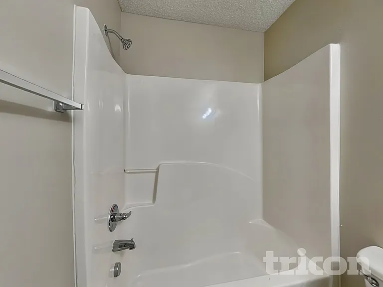 2135 Mulberry Ln — Photo 13