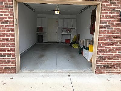 Attached Garage 