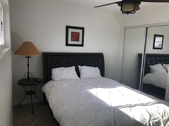 queen bed - bedroom 2