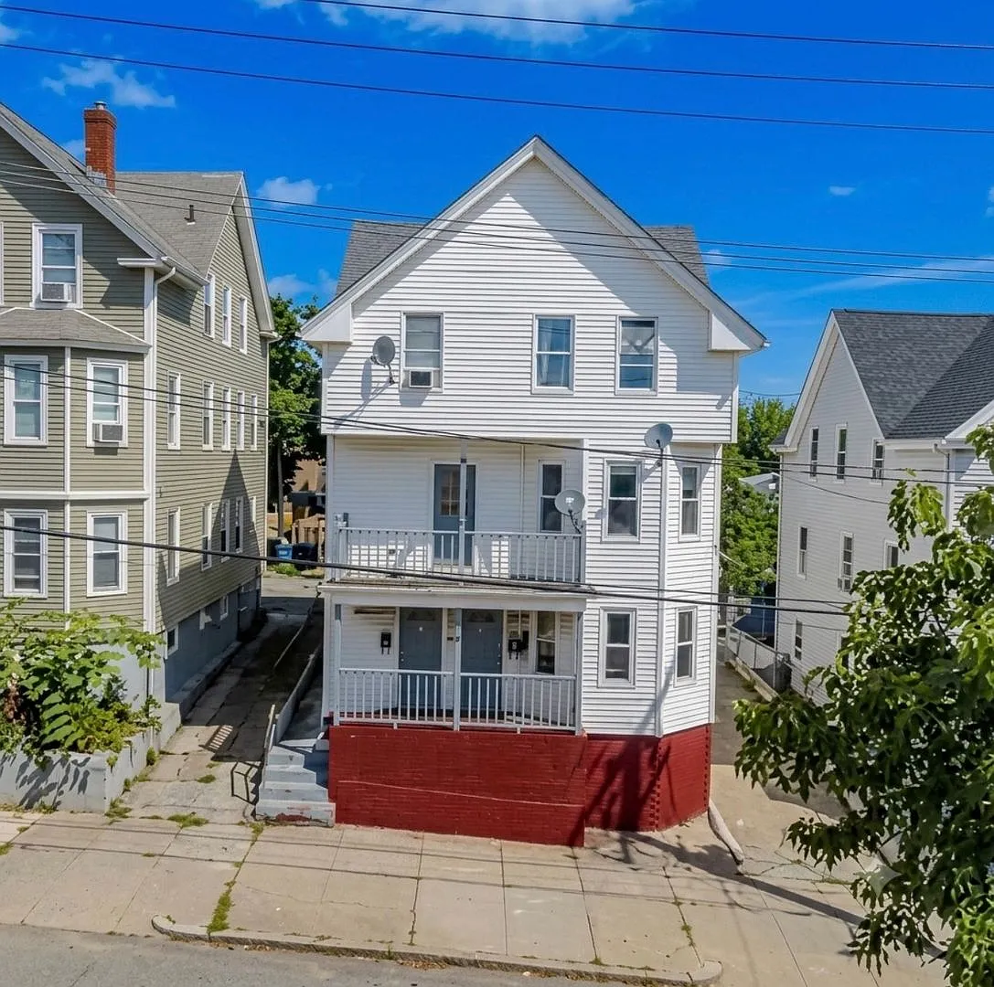 175 Amherst Street — Photo 1
