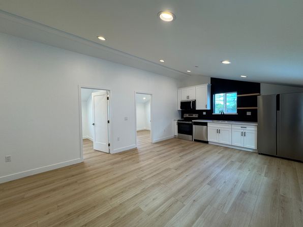 4461 Farquhar Ave #G