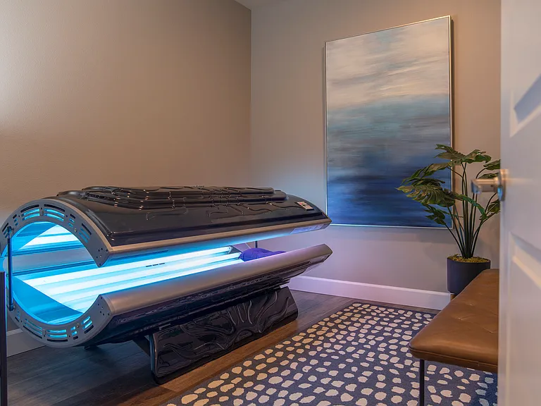 1500 Orchard Tanning Suite