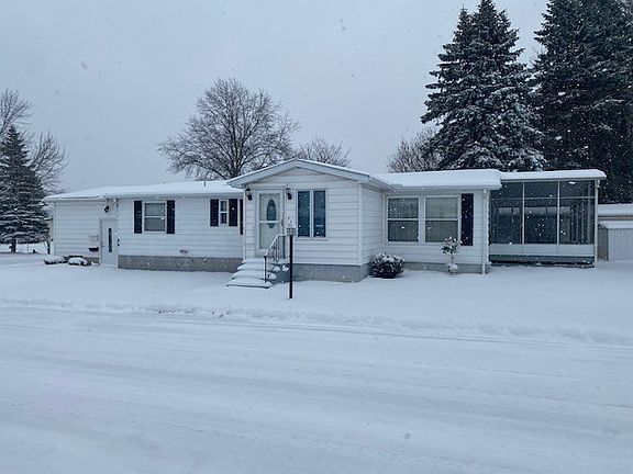 2nd image of 4509 S Park Ln
