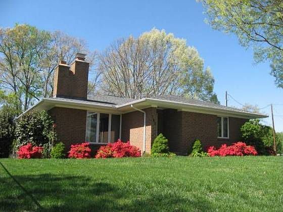1st image of 182 Orchard Dr