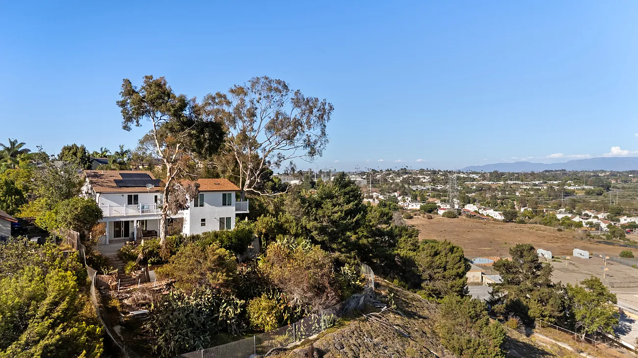 3561 Voyager Ct — Photo 4