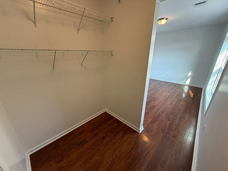 5609 Jefferson St #52E — Photo 10