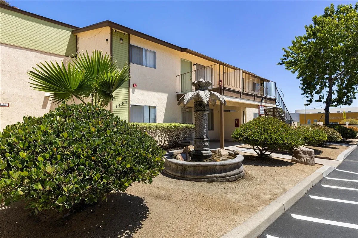Vista del Rio Apartments — Photo 1
