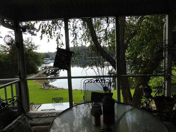 2nd image of Lae Front Home 527 Dutchman Shores