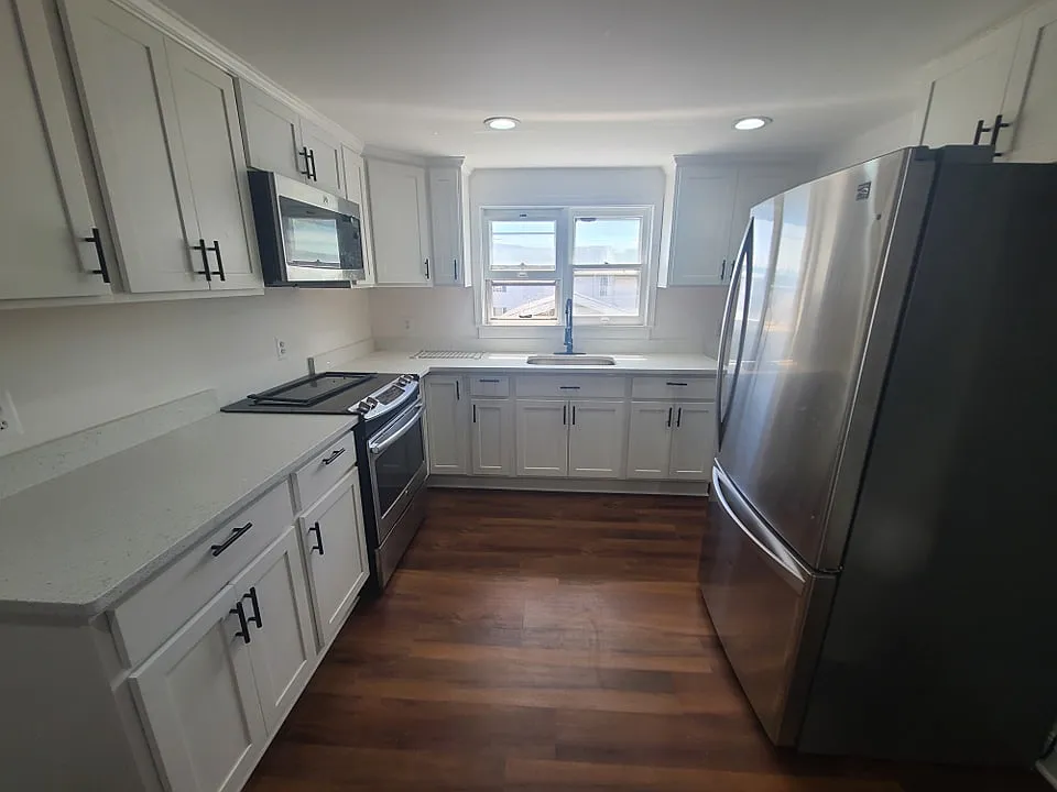 72 Bowery — Photo 3