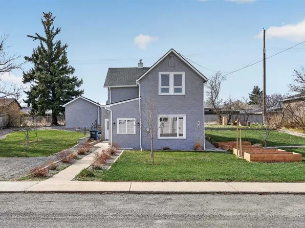 228 N 21st St, Fort Macleod, AB T0L 0Z0