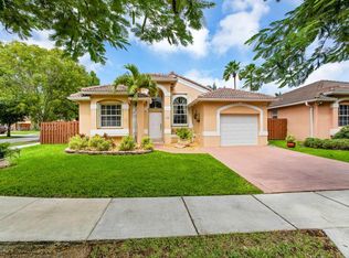 9437 SW 183rd Ter, Palmetto Bay, FL 33157