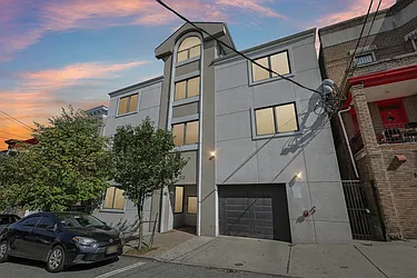 112 63rd Street, #33