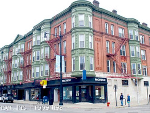 3rd image of 3241 N Broadway St #4387076
